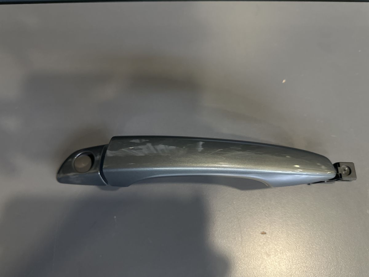 Opel mokka kapı kolu sol - Opel Çıkma Parça